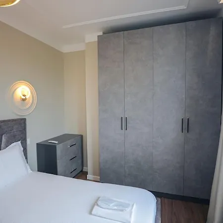 Miku Apartment-Upscale 2Bdr Apartment With A Spectacular View Tirana Kültér fotó