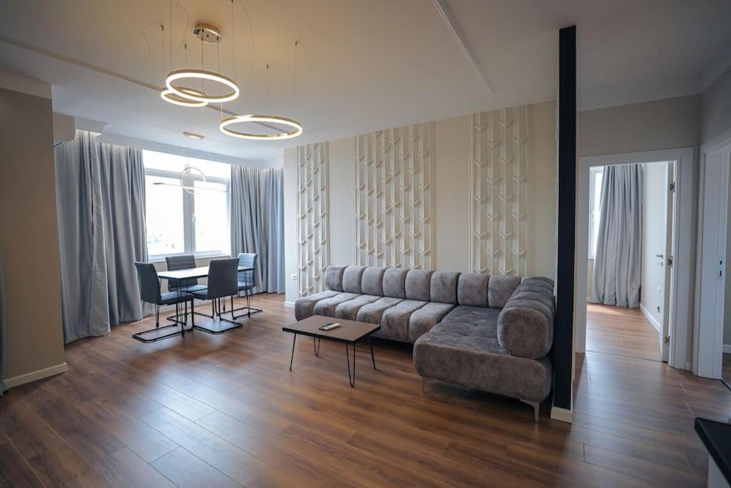 Apartment Miku Apartment-upscale 2bdr With A Spectacular View *