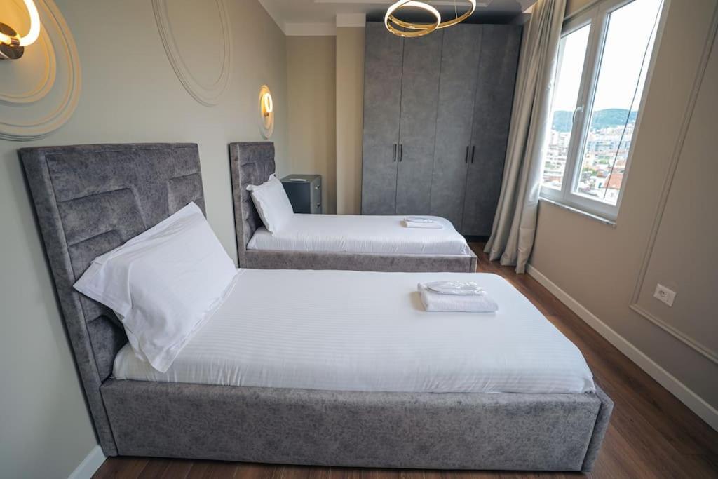 Miku Apartment-upscale 2bdr With A Spectacular View Tirana