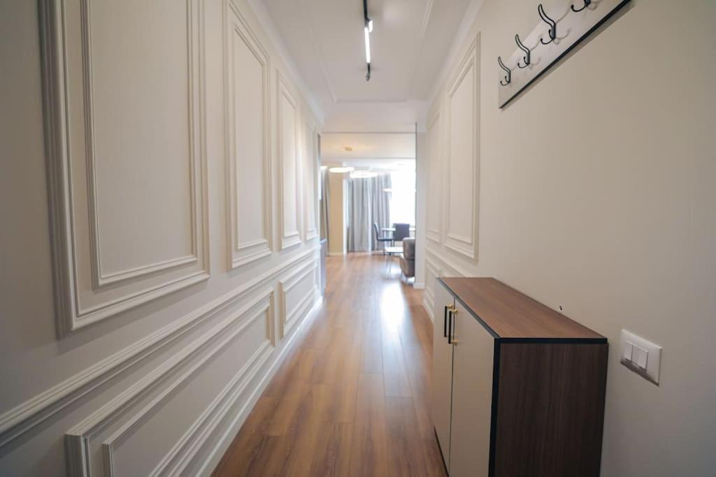 Miku Apartment-upscale 2bdr With A Spectacular View Apartment Tirana