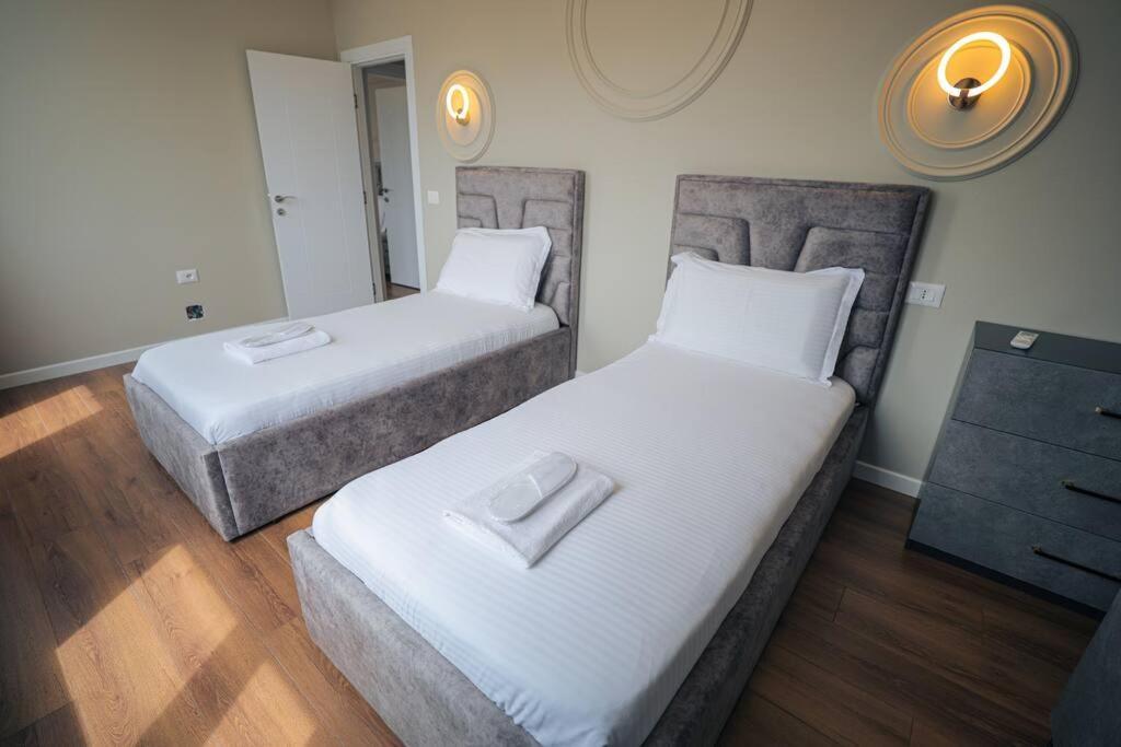 Miku Apartment-upscale 2bdr With A Spectacular View Tirana